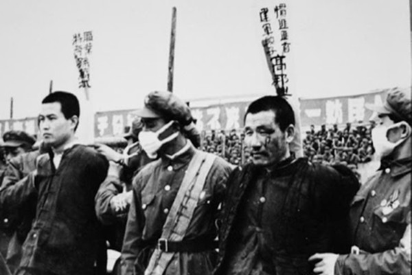 1950—1951年的〝镇压反革命运动〞毛泽东宣称〝杀了70万人〞,超过了4年内战国共军队的死亡人数总和。(资料图片)