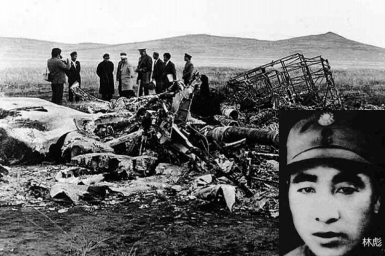 1971年9月13日前后,林彪所乘飞机坠毁于蒙古温都尔汗附近,机上人员全部死亡。(网络图片/新唐人合成)