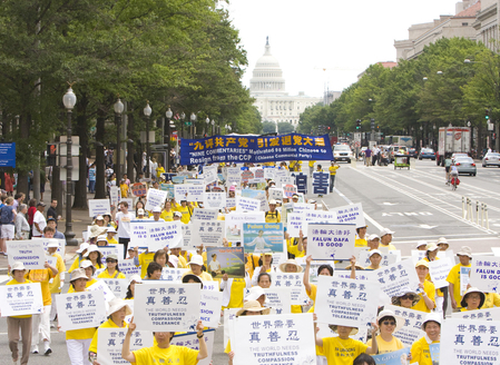 大陆游客海外整团三退 中共谎言一捅即破(图文)