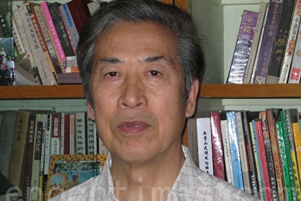 目前三退人数已达二亿。前山东大学教授孙文广接受新唐人采访时表示,退党人数越来越多,对共产党形成巨大威胁,它将来有朝一日会面临生存的危机。(大纪元资料图片)